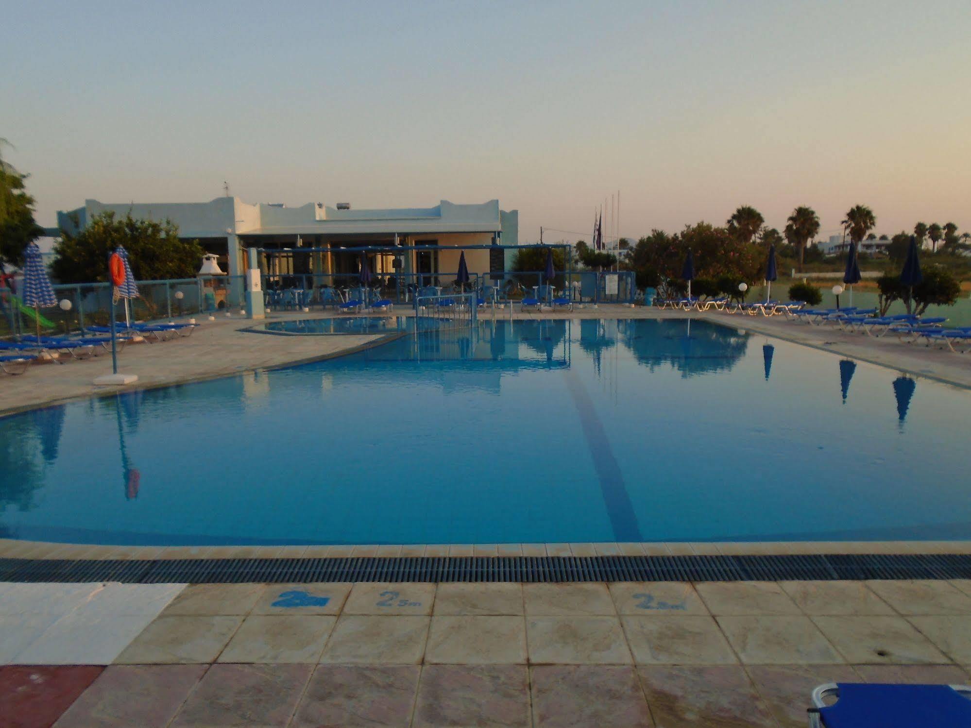 Aparthotel Oasis Tigaki Extérieur photo